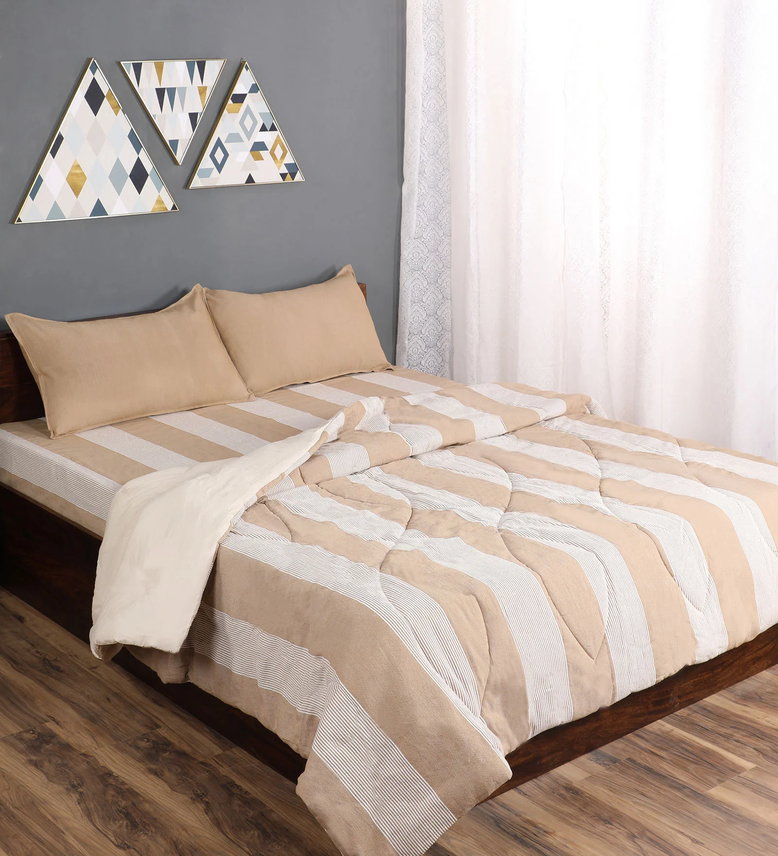 Bedding Combo Set | Includes 1 Bedsheet, 2 Pillow Covers & 1 Quilt/ Comfortor - Image 3