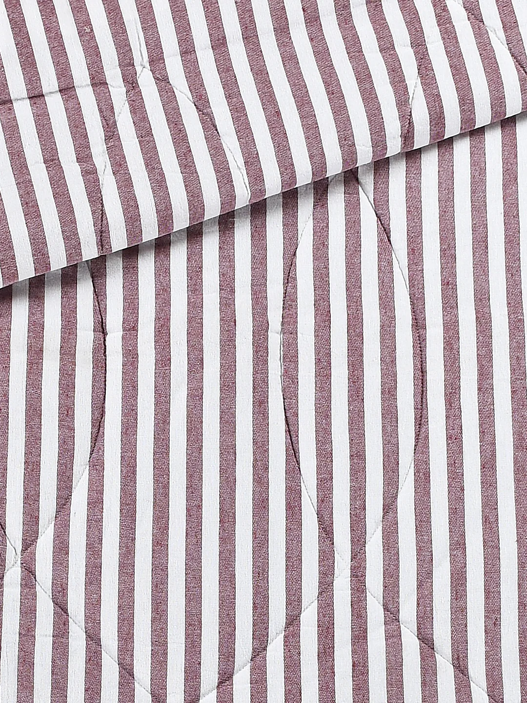 All Over Cotton Striped Queen Size Quilt (90X100) - Image 14