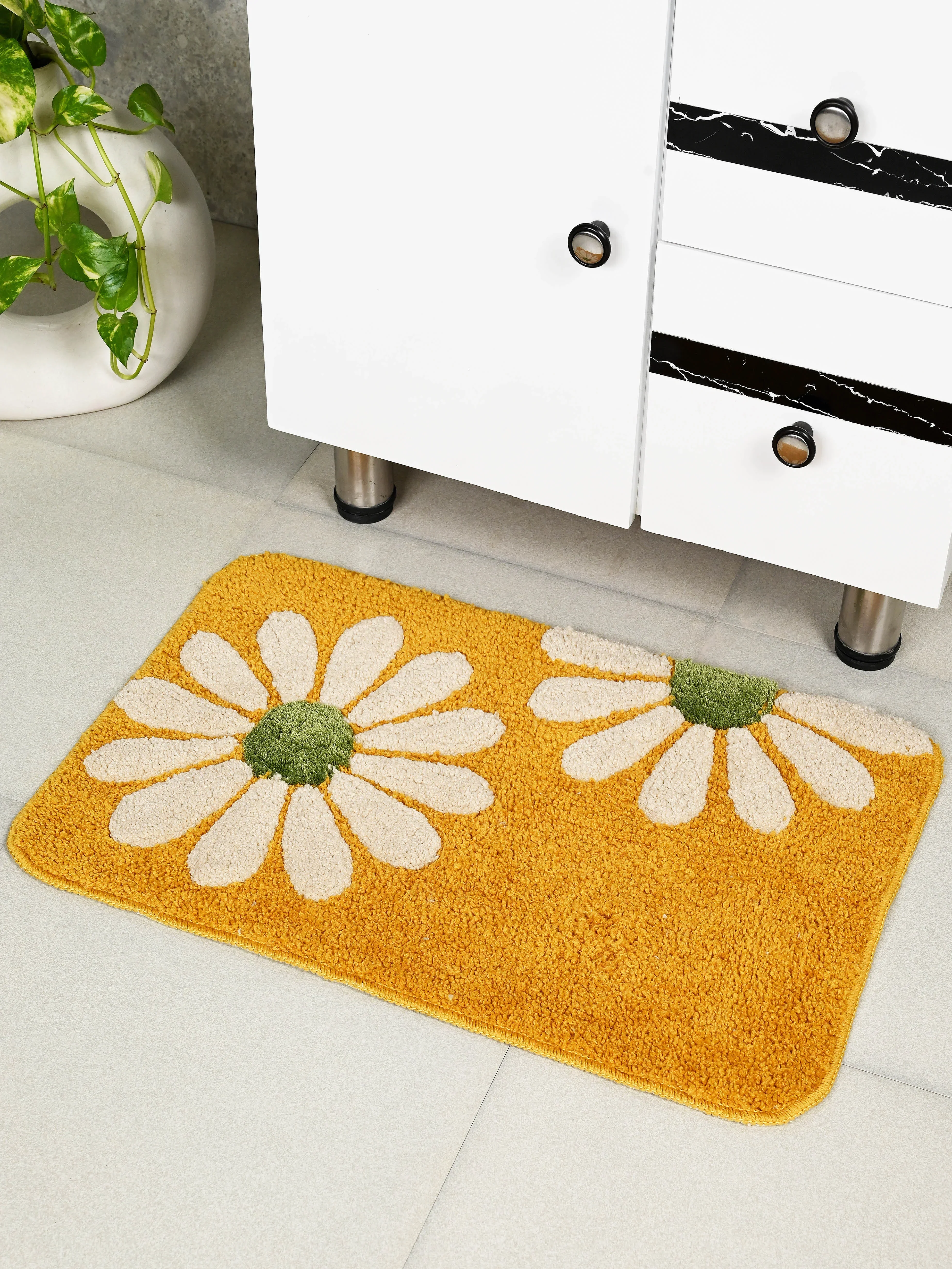 CAWO Soft Anti-Slip Bathmat | Quick Dry Plush Comfort with Non-Slip Base - Image 2