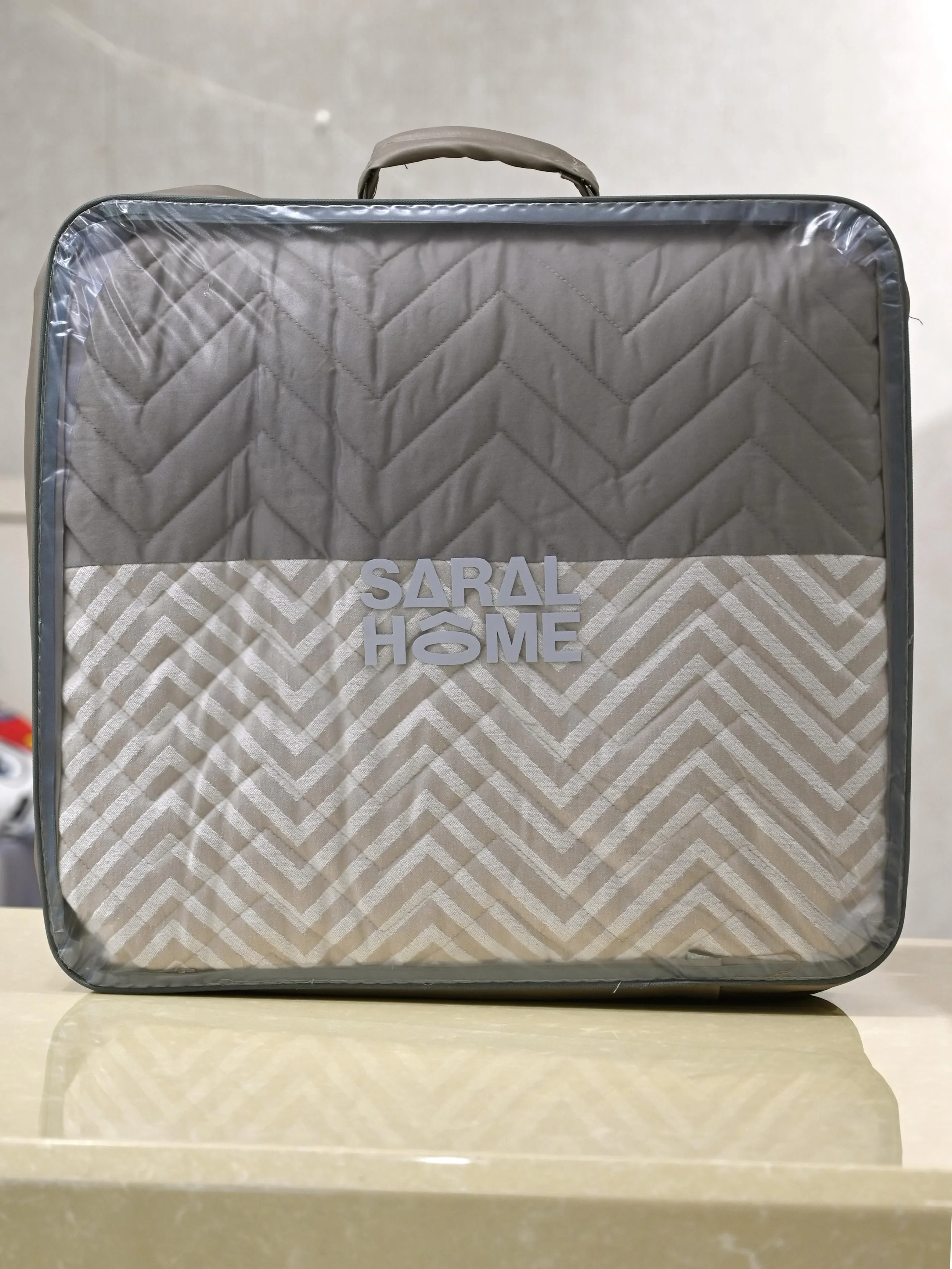 Chevron Damask All Season Reversible Quilt - Image 10