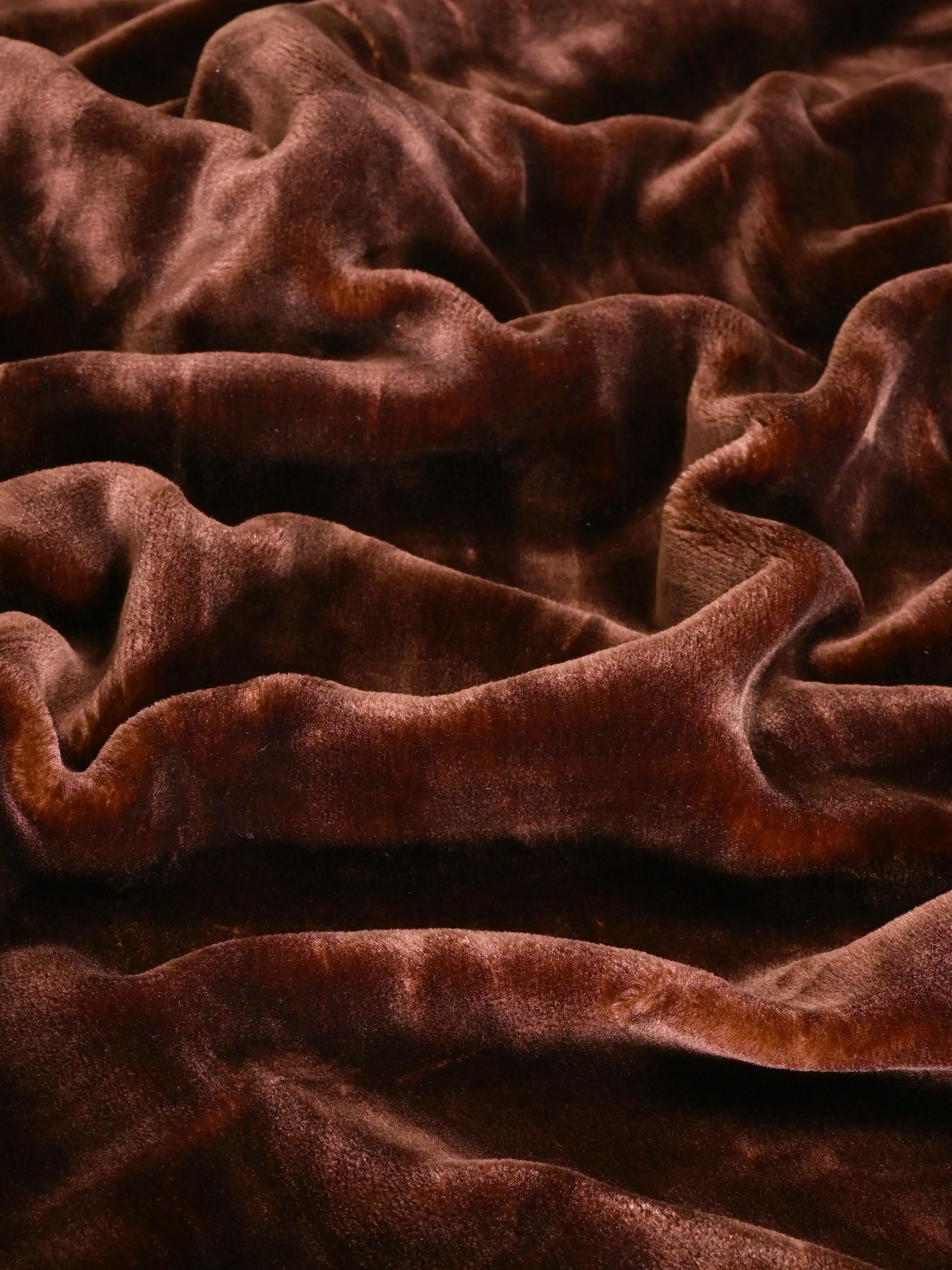 Cloudy All Season Light Weight Mink Blanket - Image 3