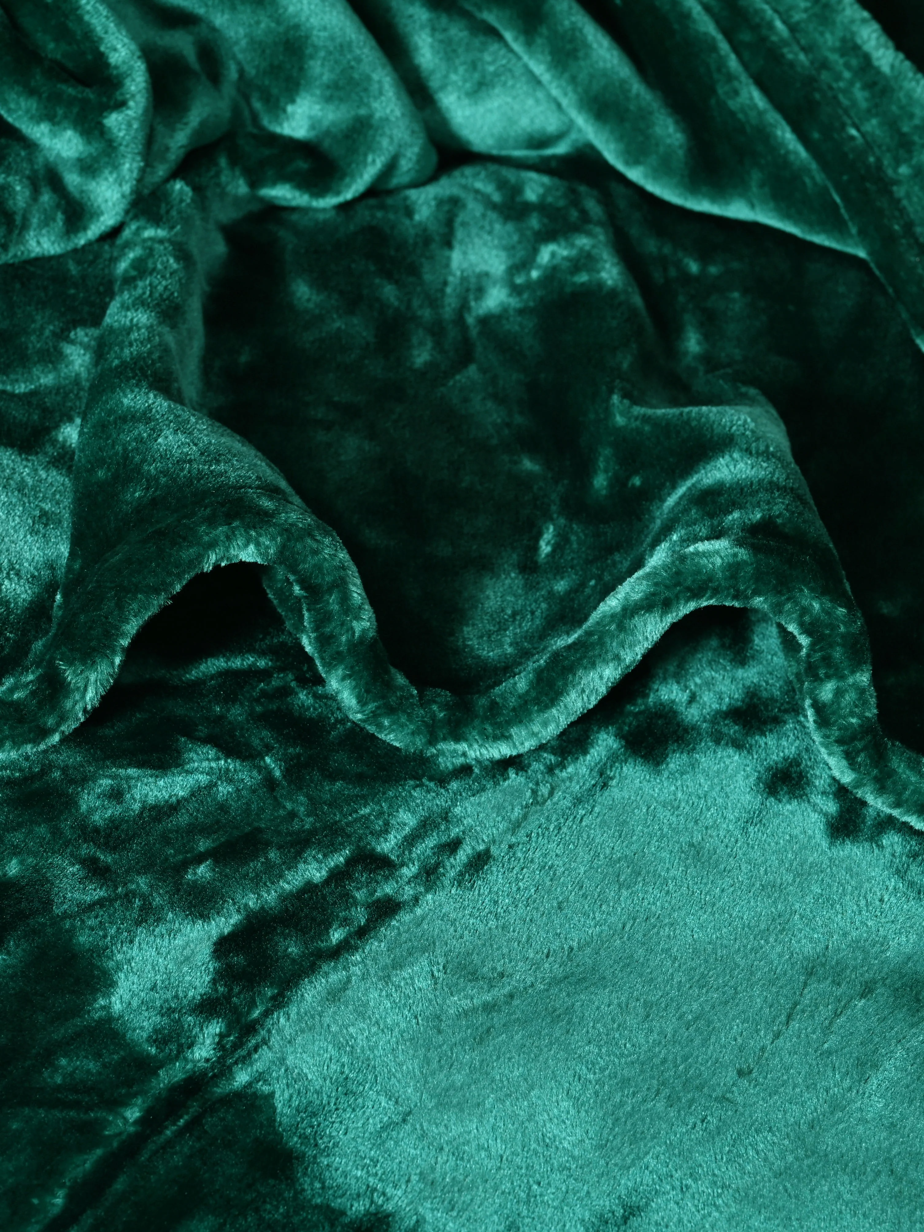 Cloudy All Season Light Weight Mink Blanket - Image 8