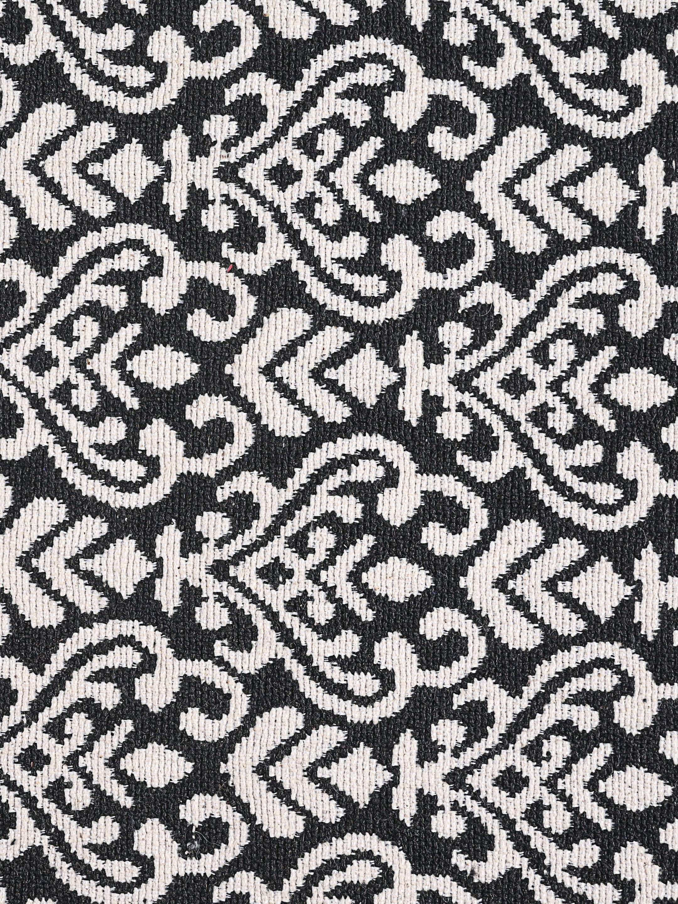 Fleur Cotton Runner | Elegant Floral Pattern & Non-Slip Backing - Image 3