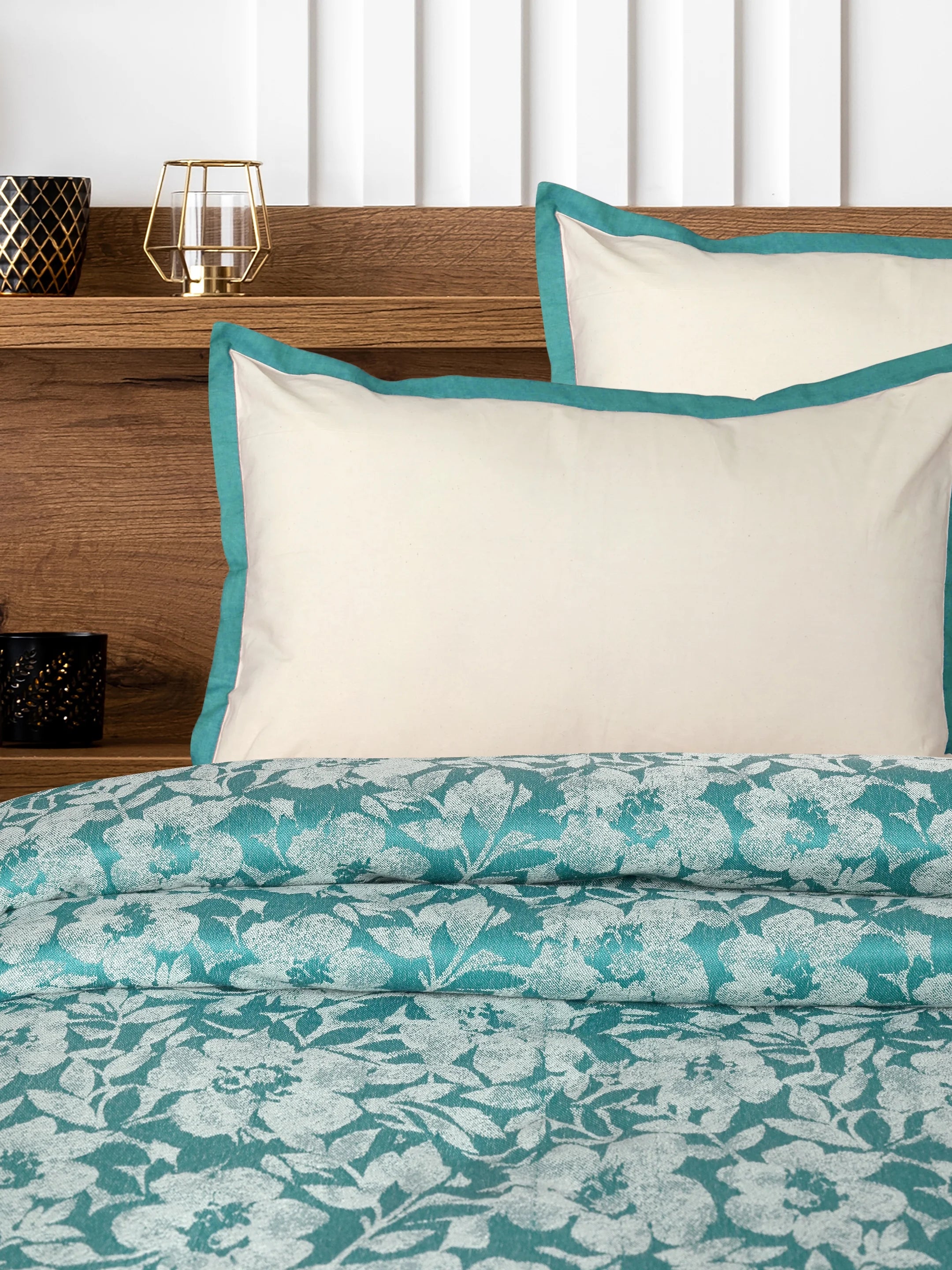 GIFT BOX | Kanan Teal Cotton Bedsheet-Cover | Matching Teal Reversible Quilt/Comforter | Combo Set For Gift & Daily Use - Image 7