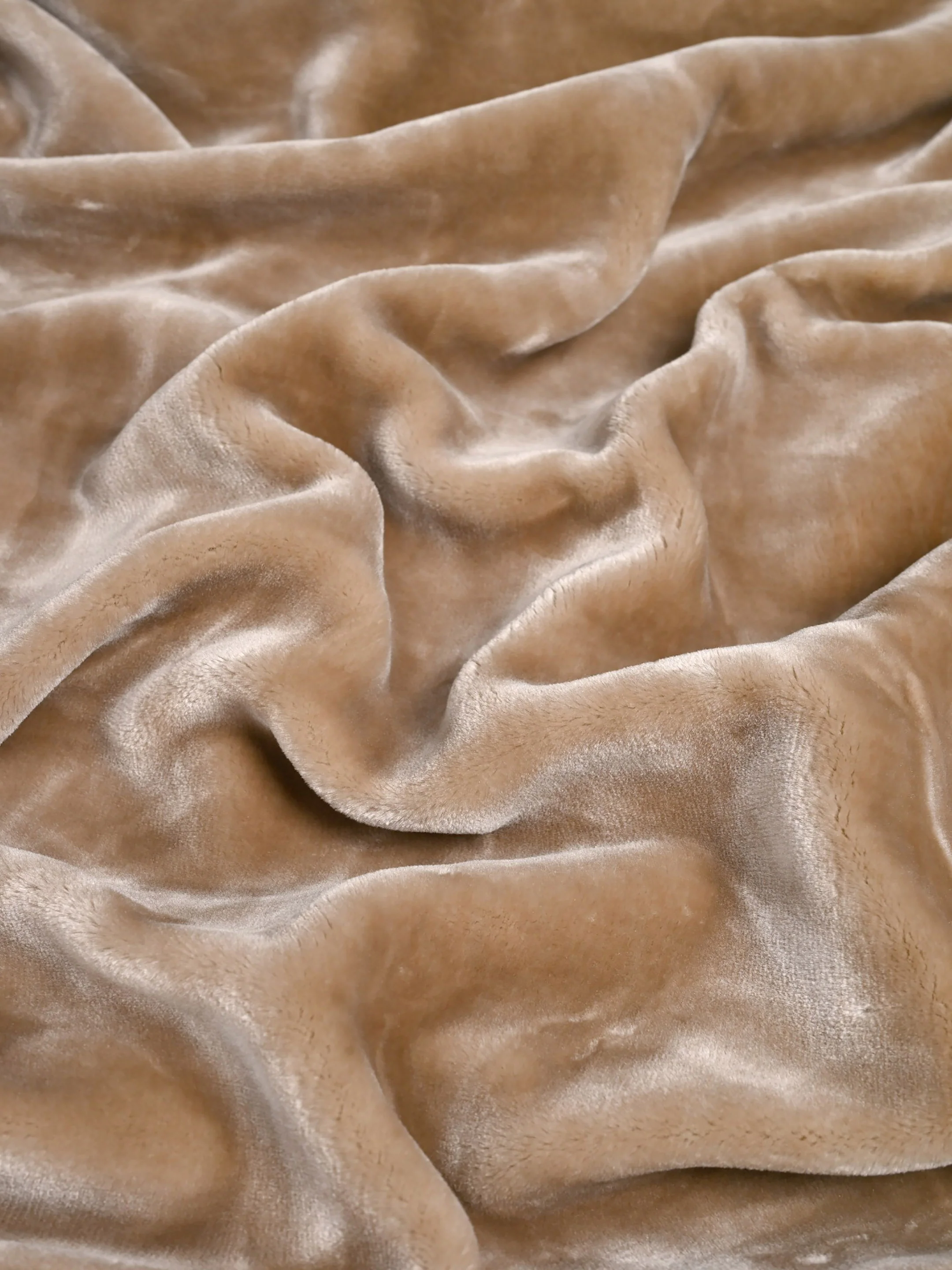 GIFT BOX | SHEEN SHINE Beige Cotton Bedsheet-Cover | Matching Beige Light weight Cloudy Mink Blanket | Combo Set For Gift & Daily Use - Image 4