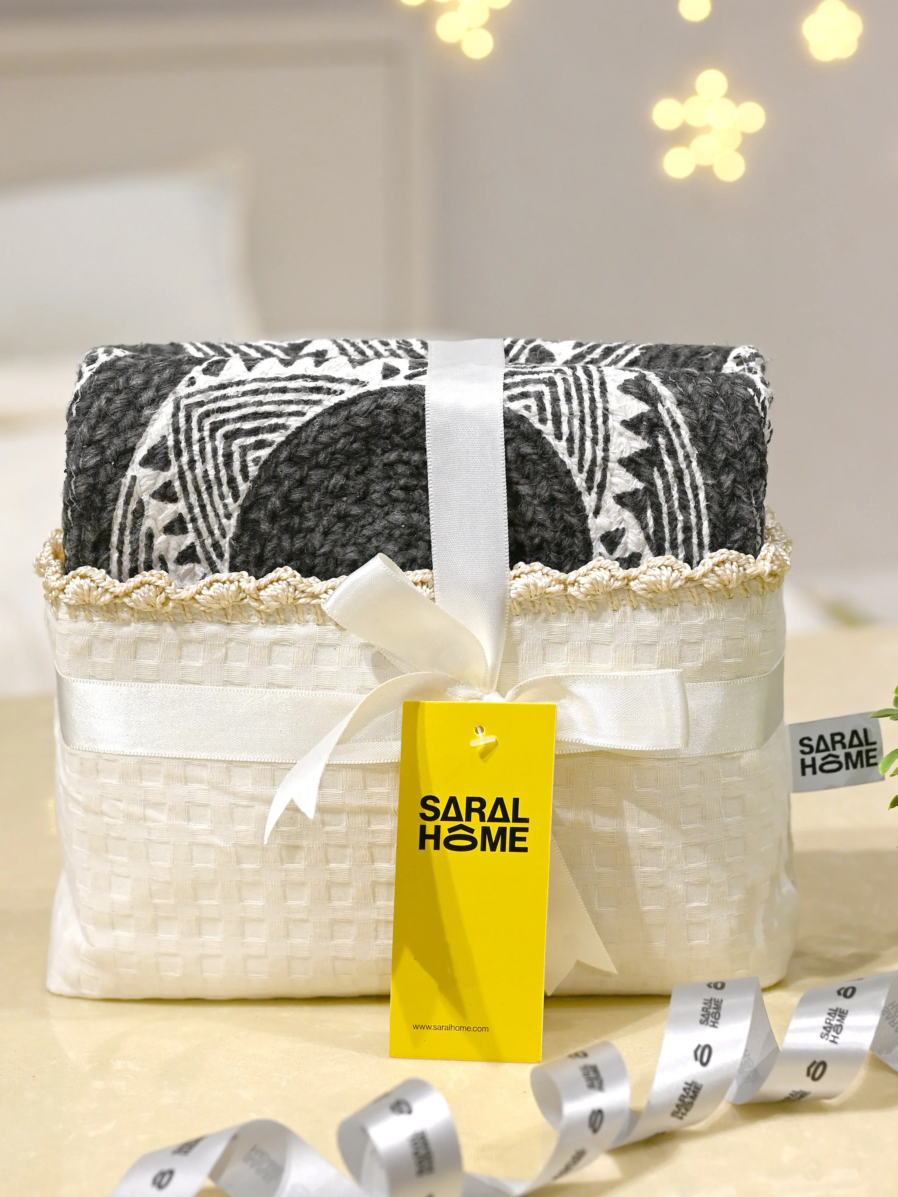 GIFT BASKET | MELA Table Place Mat Set | 2 Pc Gift Basket