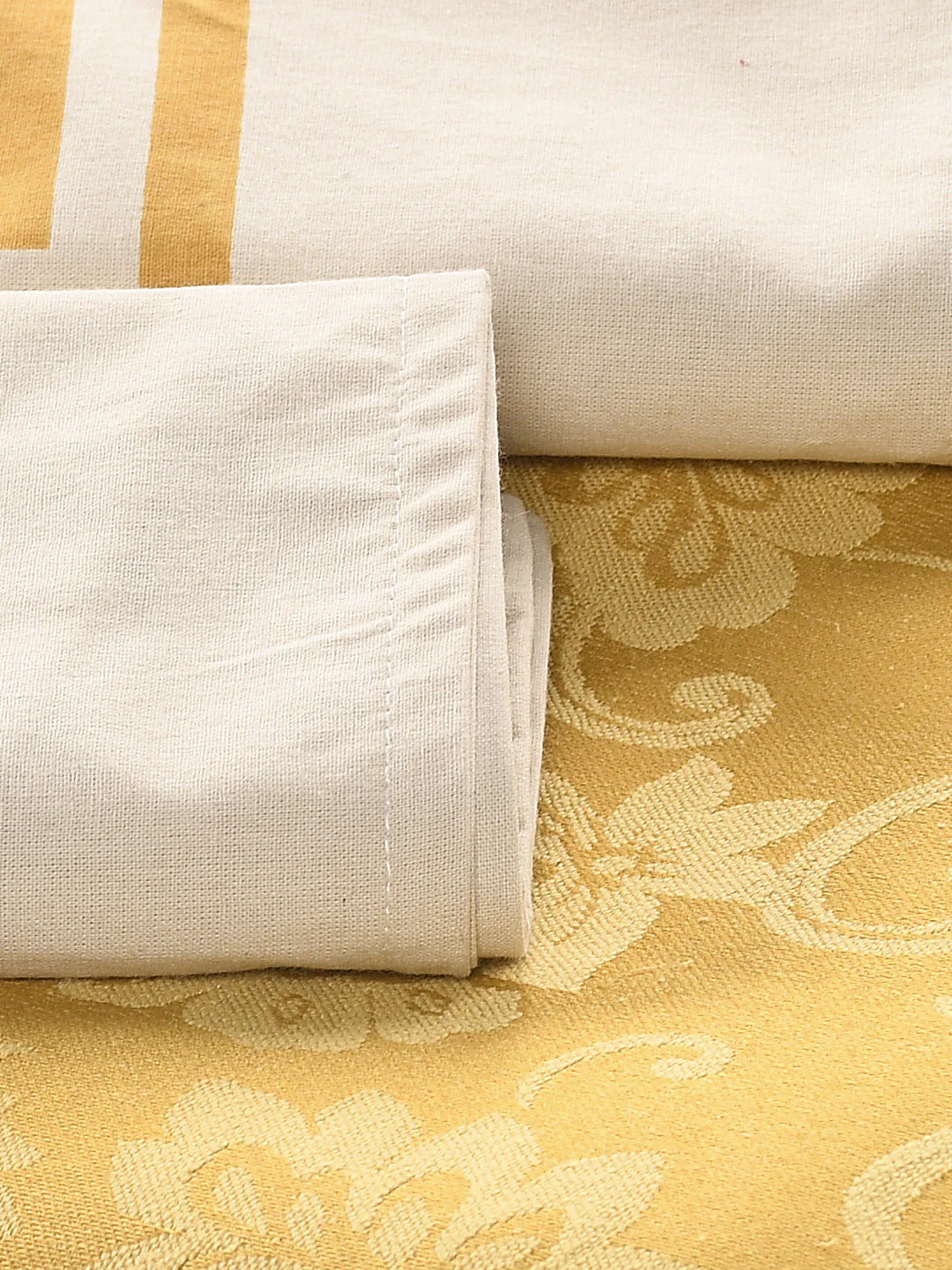JARDIN Damask Cotton Bed Sheet Set | Premium Comfort with 2 Pillow Covers - Image 14