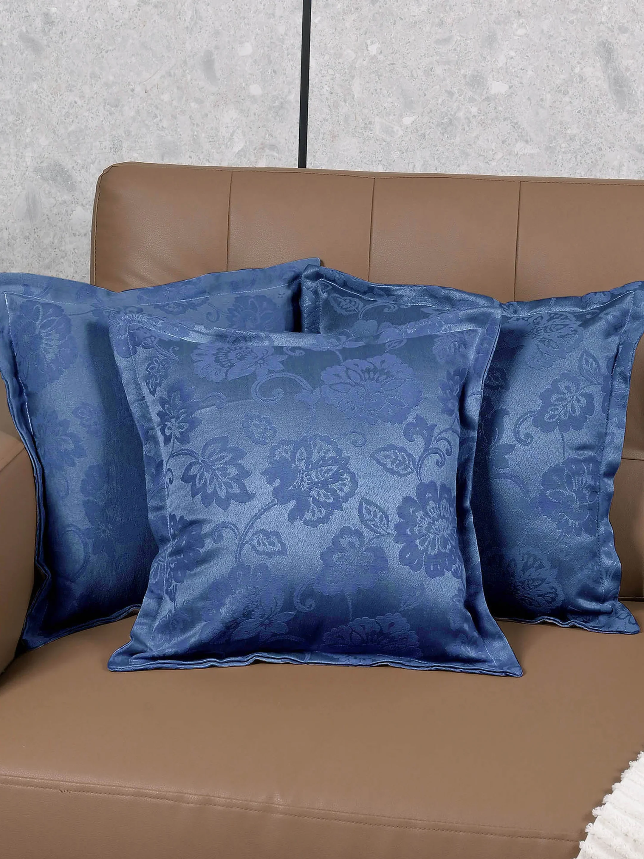 Jardin Damask Cushion Covers – Elegant with Floral-Inspired Motifs - Image 2