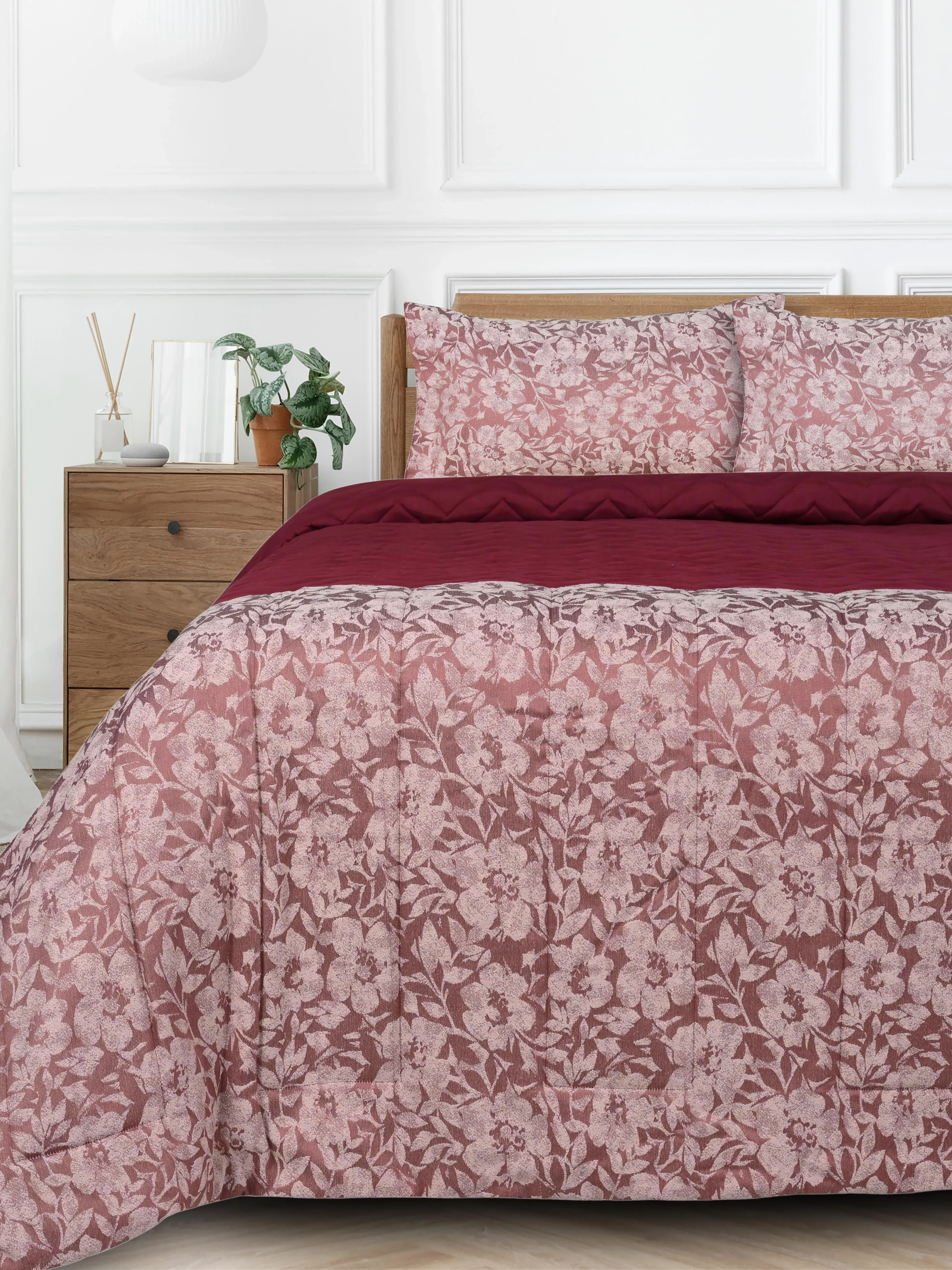 Kanan All Season Reversible Quilt - Image 11
