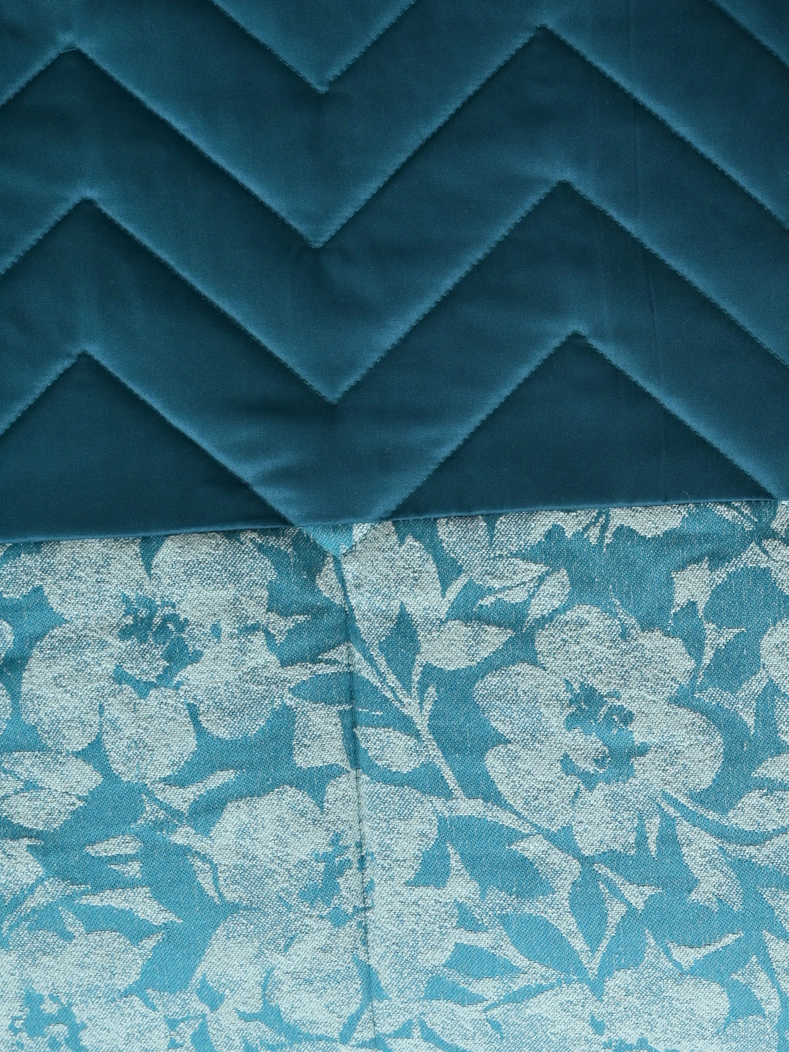 Kanan All Season Reversible Quilt - Image 9