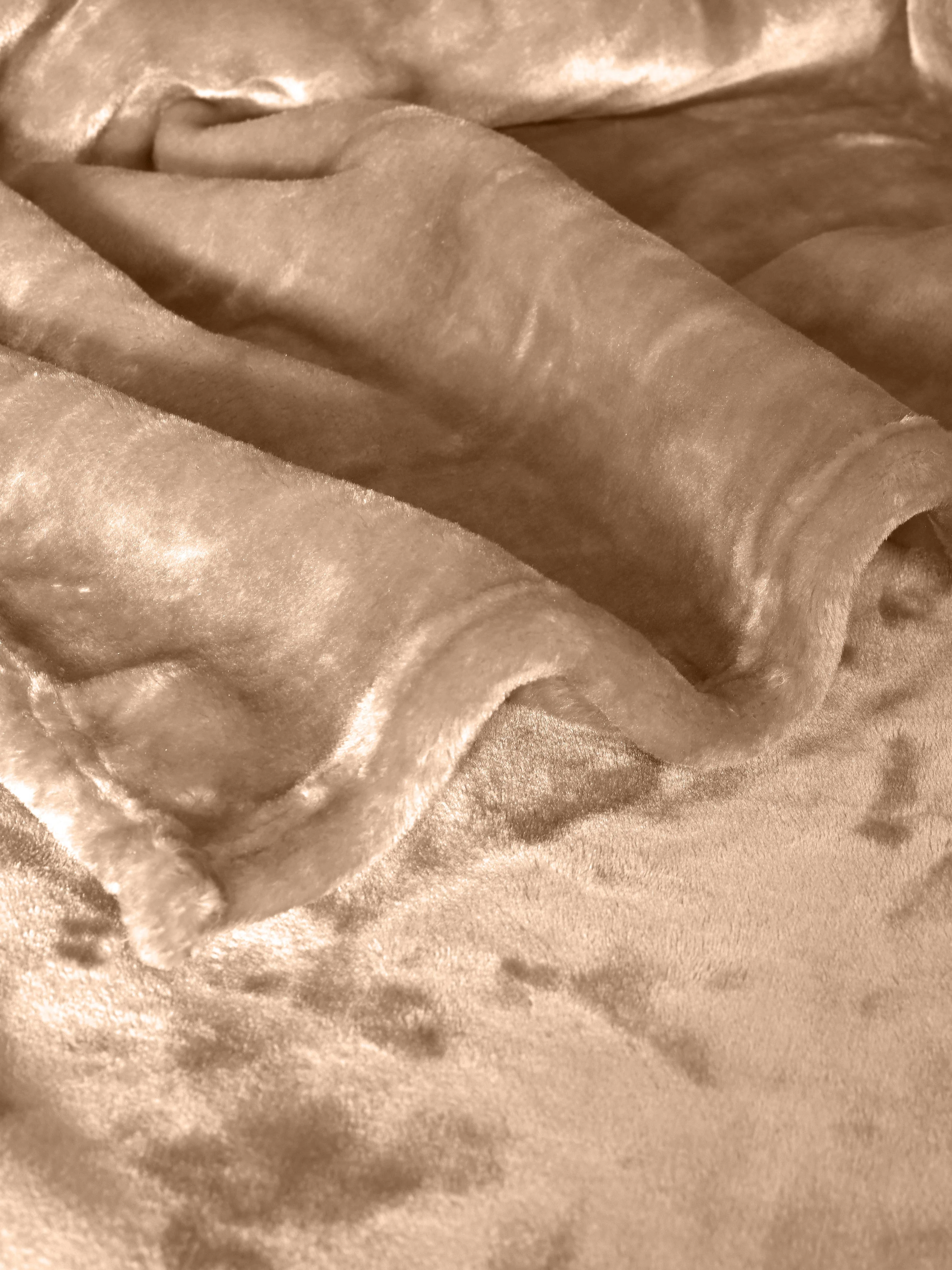 GIFT BAG | Light weight Cloudy Mink Blanket Silky-Soft | All Season Blanket - Image 2
