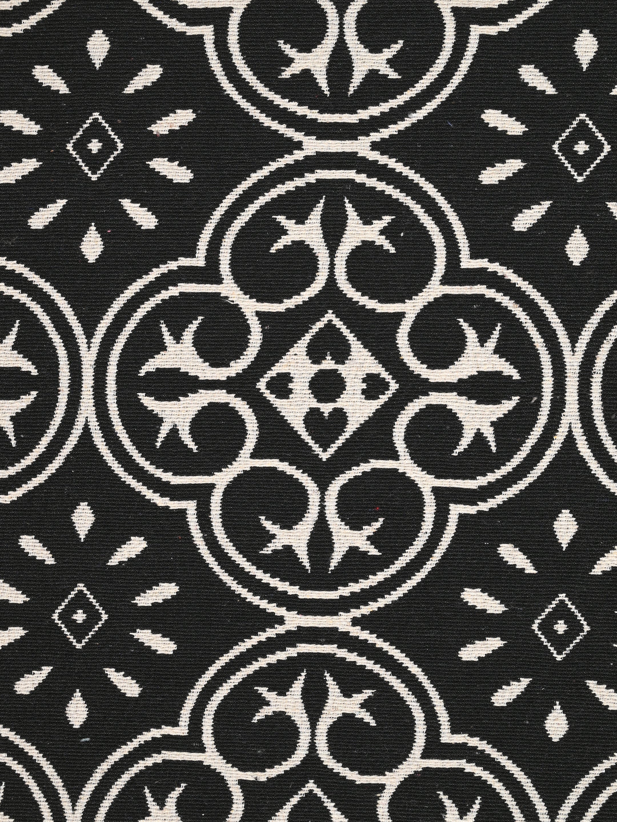 ORNAMENTAL Flatweave Jacquard Carpet. - Image 3