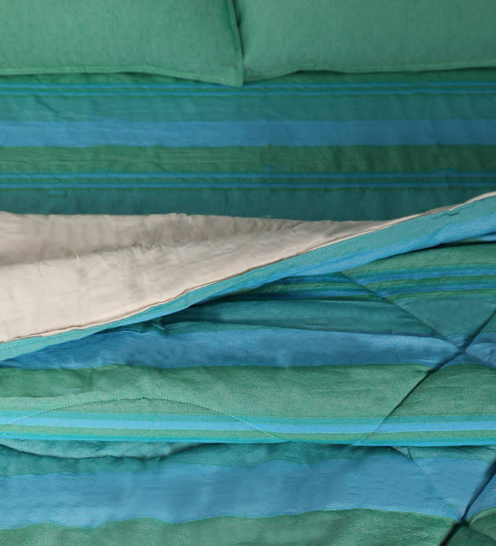 6 PC Bedding Combo | 1 Bedsheet + 2 Pillow Covers + Quilt + 2 Curtains | 90x100 & 4x7 - Image 4