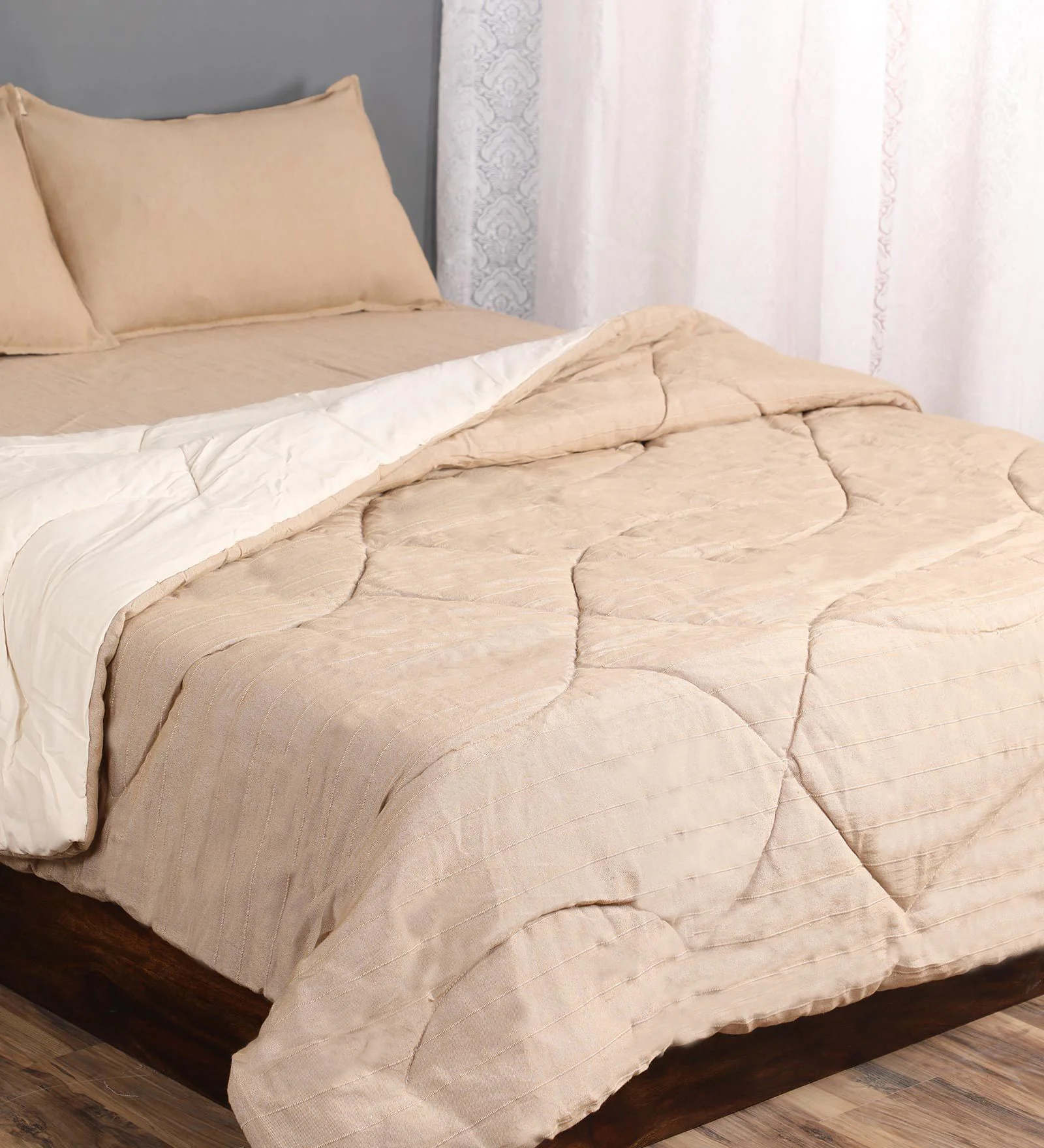Bedding Combo Set | Includes 1 Bedsheet, 2 Pillow Covers & 1 Quilt/ Comfortor - Image 3