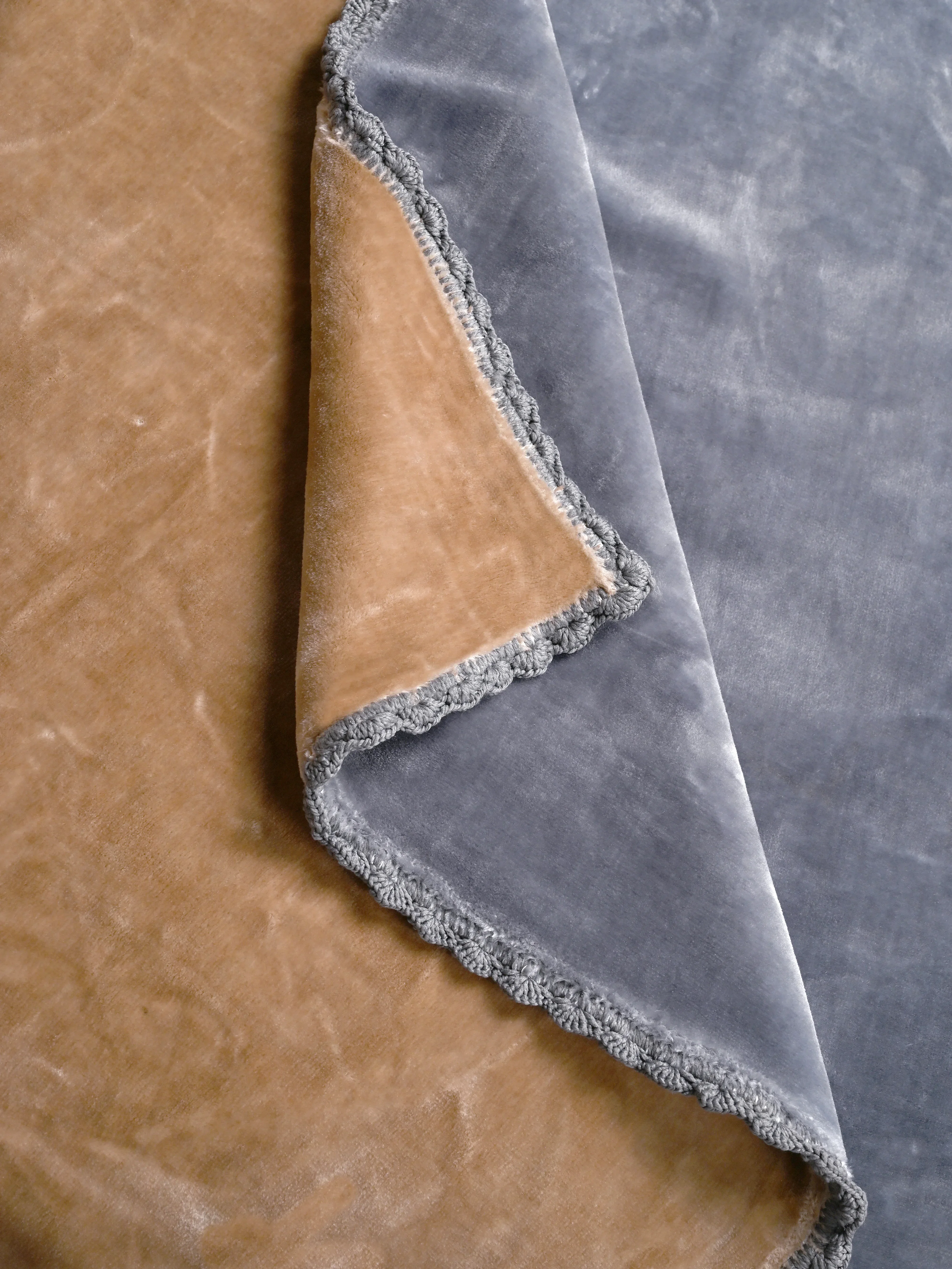 GIFT BAG | Cloudy Soft Double Color Heavy 2 Layer Blanket | with Crochet Lace Edges - Image 2